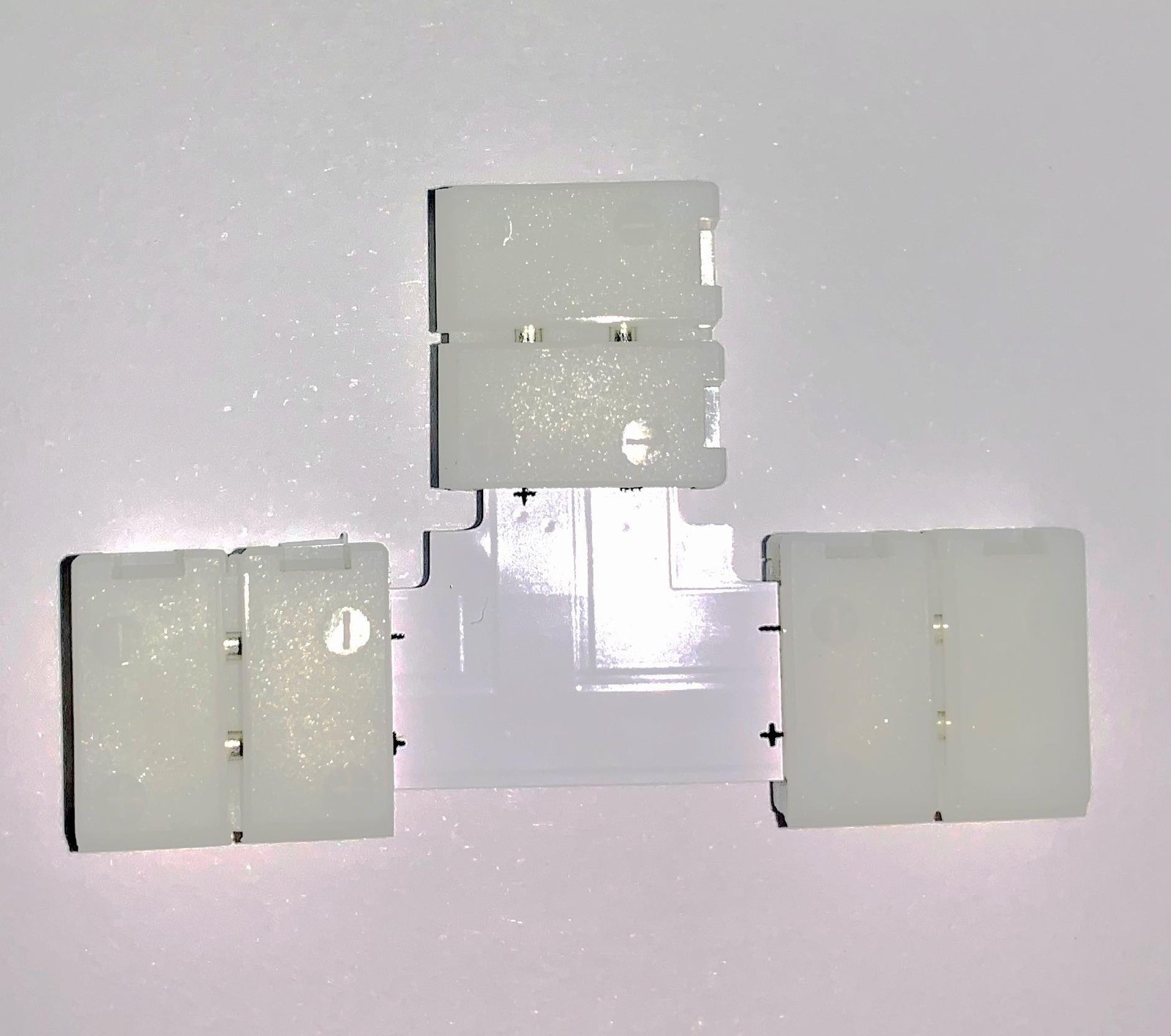 KONEKTOPAΣ 10T.ENΔIAMEΣOΣ TAΦ 10MM