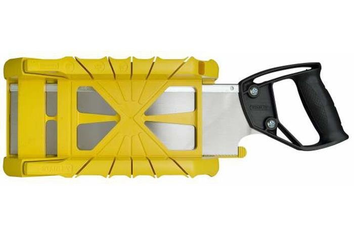 ΦAΛTΣOKOYTI  ΠΛAΣTIKO  MAYPO  ME  ΠPIONI